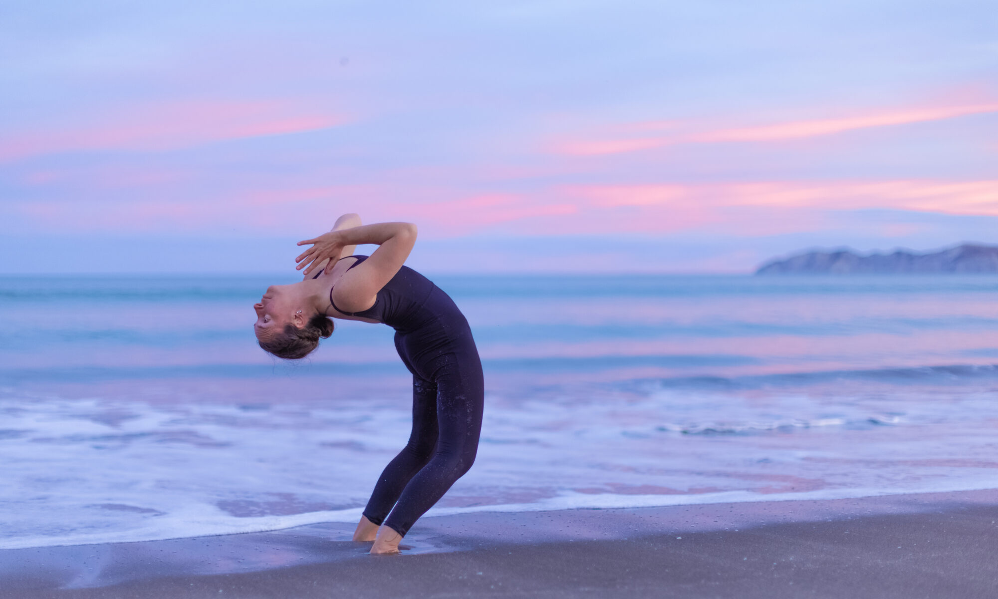 Laurine Vadon Urdhva Dhanurasana - Photo Damon Meade